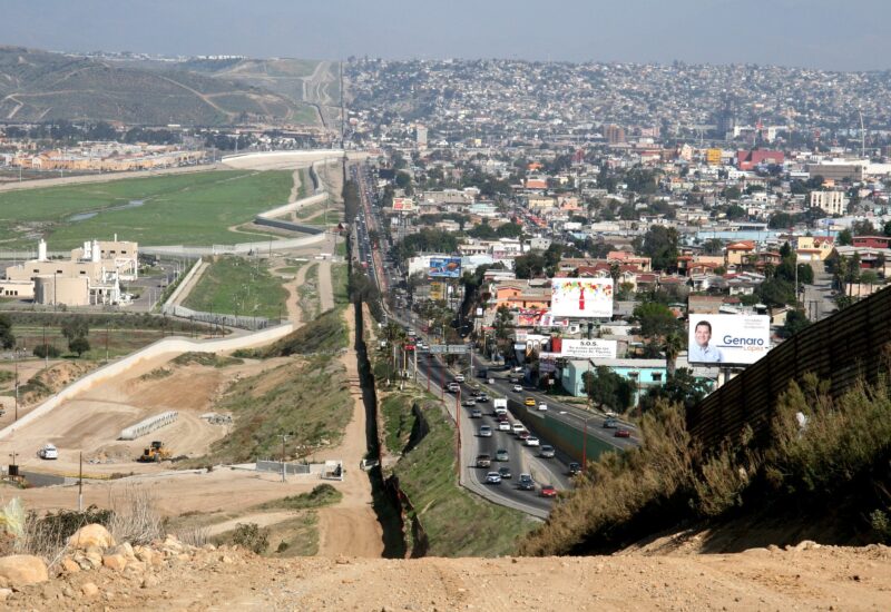 Estados unidos y Mexico reforzarán sus fronteras