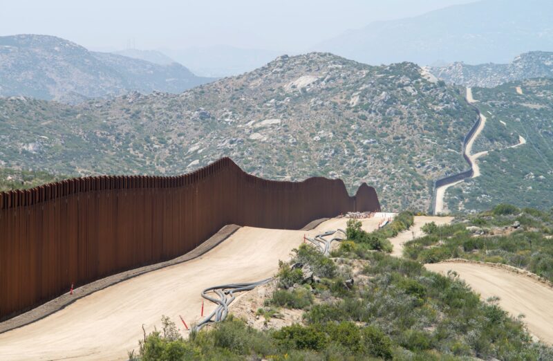 Mayorkas pide nueva ley de inmigración por la tragedia en la frontera