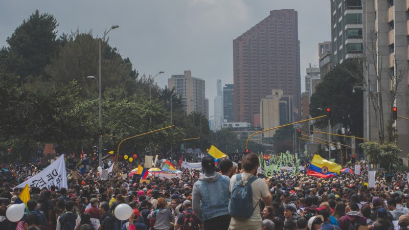 El Presidente de Colombia Gustavo Petro Solicita  TPS para los colombianos