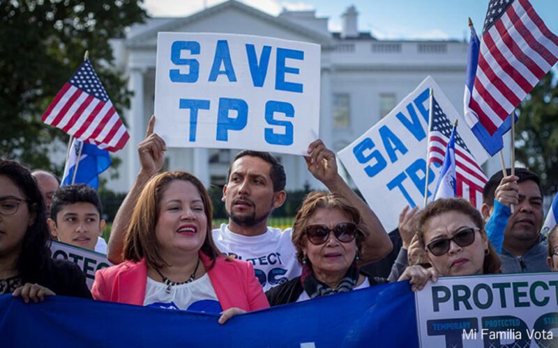 Gobierno de El Salvador pide renovar el TPS